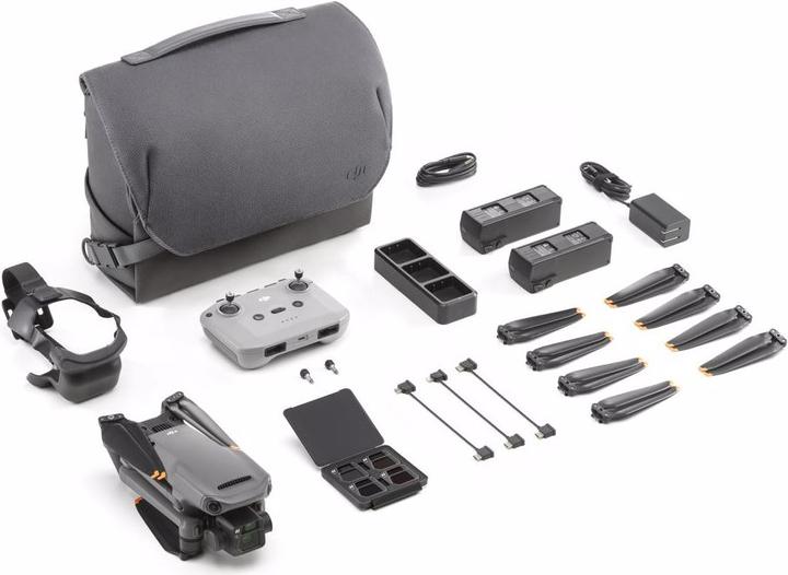 Produktbild DJI Mavic 3 Fly More Combo (46 min, 895 g, 20 Mpx)
