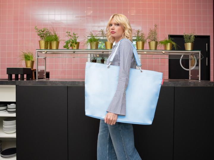 Actual product image reisenthel shopper XL twist powder blue