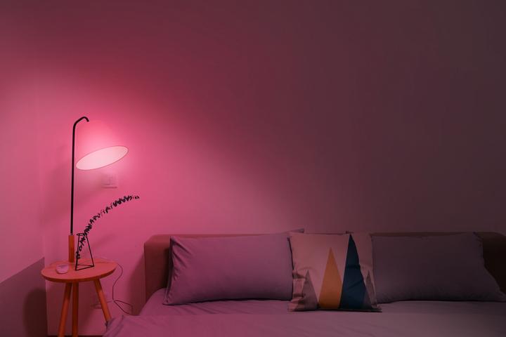 Actual product image Hombli Smart Bulb 9W RGB (2x) (E27, 9 W, 800 lm, 2 x, F)