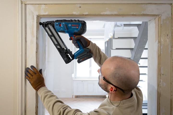 Produktbild Bosch Professional Akku-Holznagler GNH 18V-64 MD, im Karton