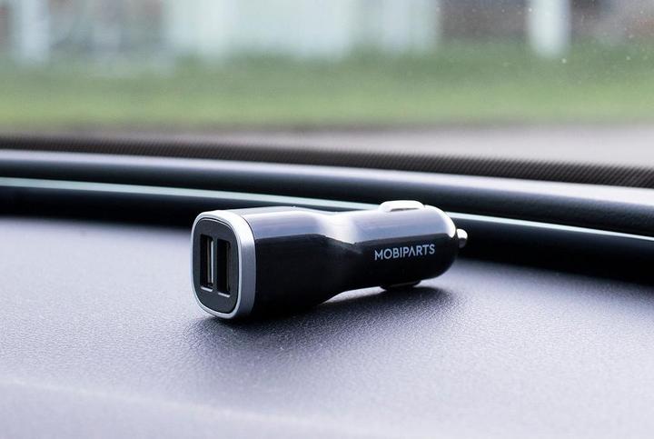 Immagine prodotto Mobiparts Car Charger Dual USB 12W/2.4A + USB-C Cable Black