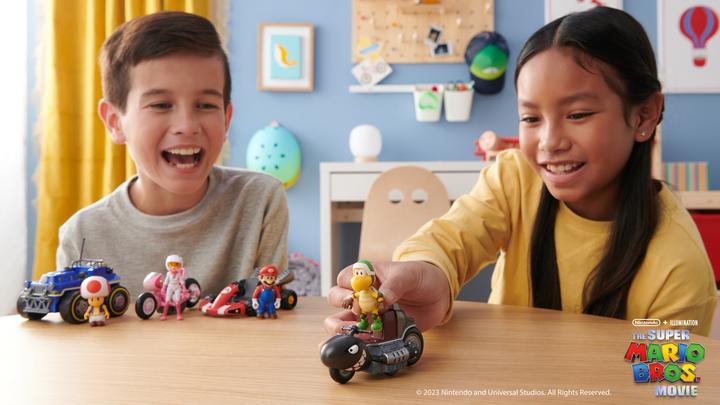 Produktbild Jakks Pacific Super Mario Movie - Figure w/ Kart - Koopa Troopa (6 cm) (417714)