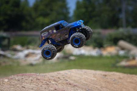 Actual product image Losi M.TRUCK SON-UVA RTR 4WD 1:18 EP
