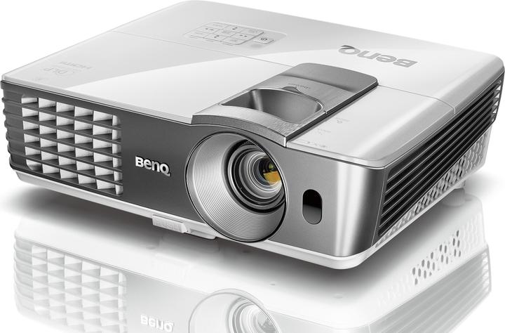 Produktbild BenQ W1070 (Full HD, 2000 lm, 1.15 - 1.5:1)