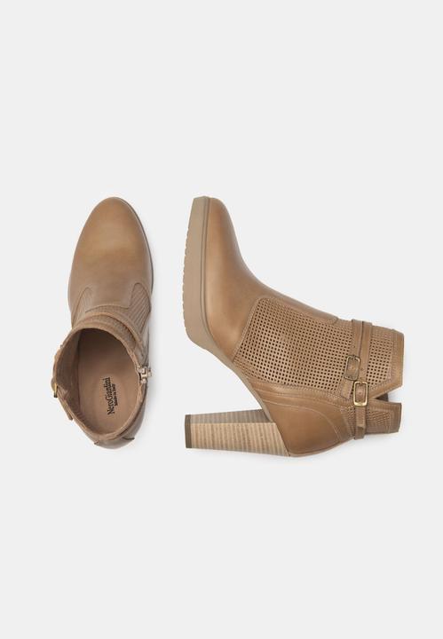 Actual product image Nero Giardini Stiefelette (39)