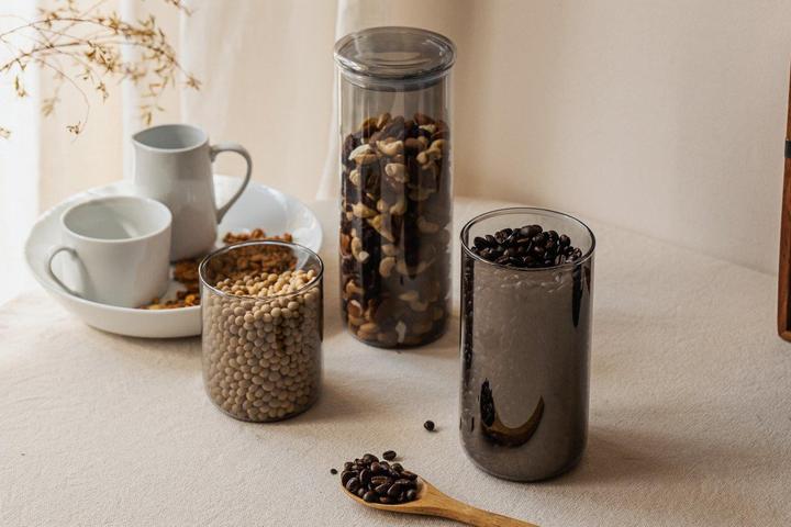 Actual product image Nuts Storage jar glass 500ml smoke (0.50 l)