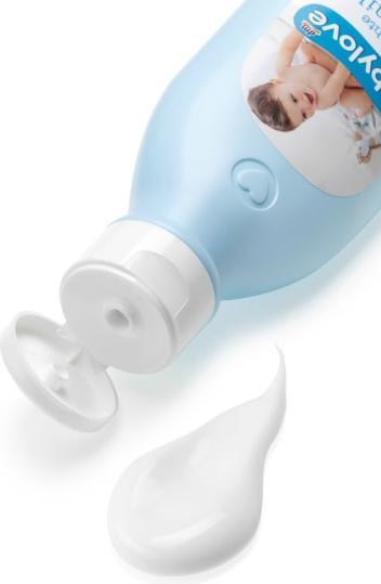 Produktbild dm babylove Pflegemilch leicht, sensitive