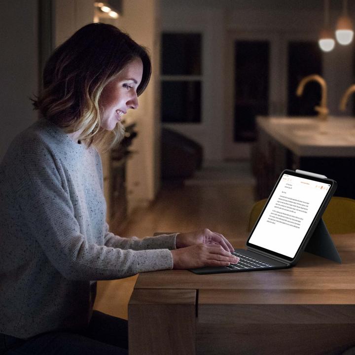 Actual product image Logitech Combo Touch (CH, iPad Pro 12.9 2022 (6th Gen), iPad Pro 12.9 2021 (5th Gen))