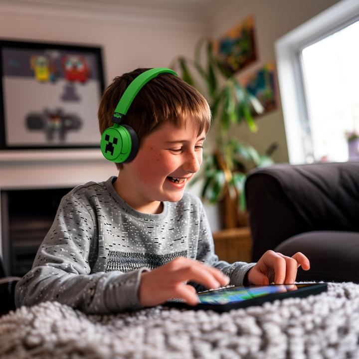 Actual product image NoName Bluetooth Headset w/Perental Control - Minecraft Green