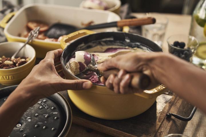 Produktbild Staub Cocotte (26 cm, Bräter + Schmortopf, Gusseisen)