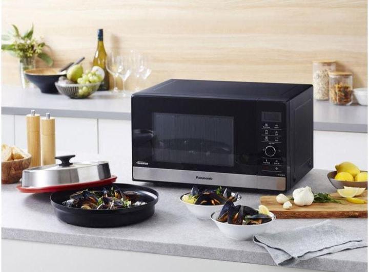 Produktbild Panasonic Nn-Gd38hswpg (23 l)