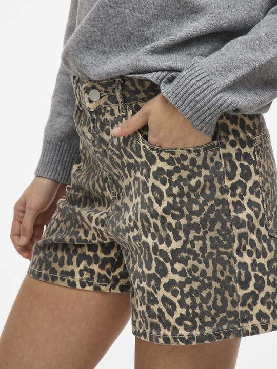 Actual product image Vila Regular Waist Jeansshorts (42)