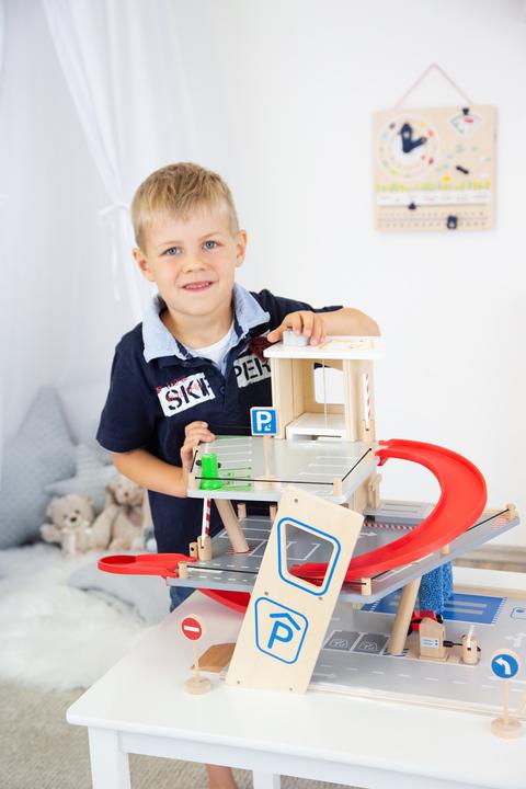 Actual product image small foot Parking Garage Premium