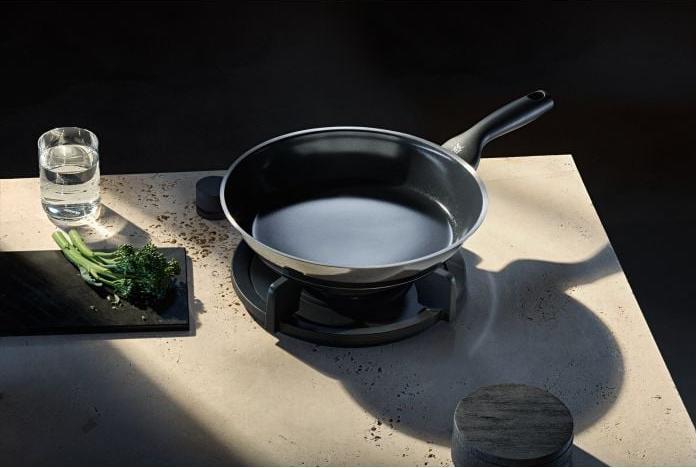 Actual product image WMF CeraDur Professional (28 cm, Frying pan, Stainless steel)