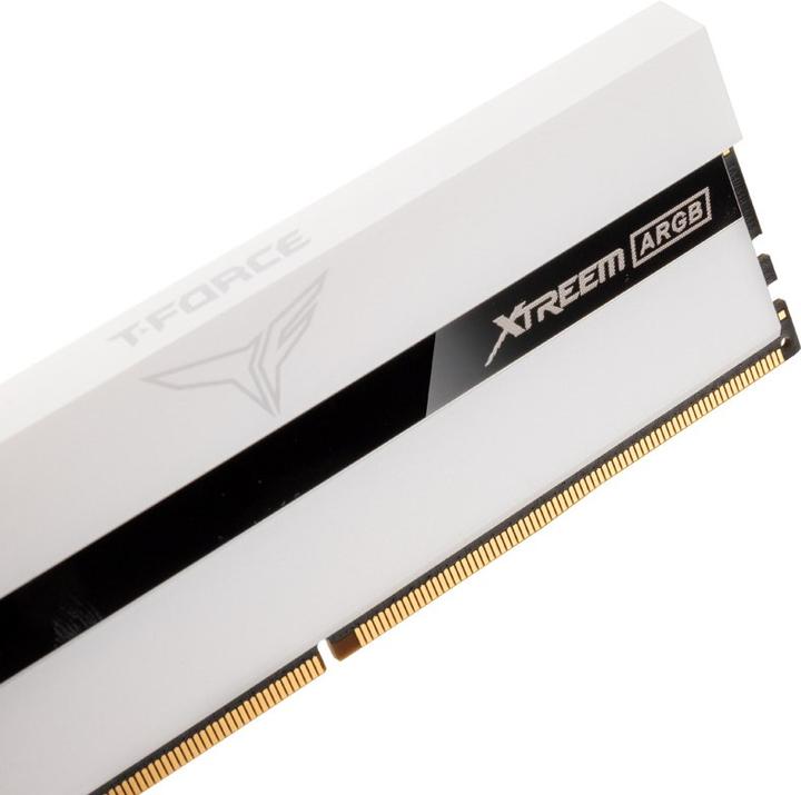 Actual product image Team Group T-Force Xtreem ARGB, DDR4-3200, CL16 - 32 GB Dual Kit (2 x 16GB, 3200 MHz, DDR4-RAM, DIMM)