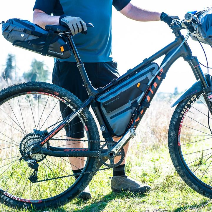 Immagine prodotto Blackburn avamposto d'elite (10.50 l, Sottosella)