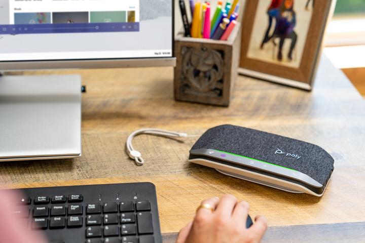 Produktbild Poly Sync 20+ Teams USB-A with A-to-C adapter