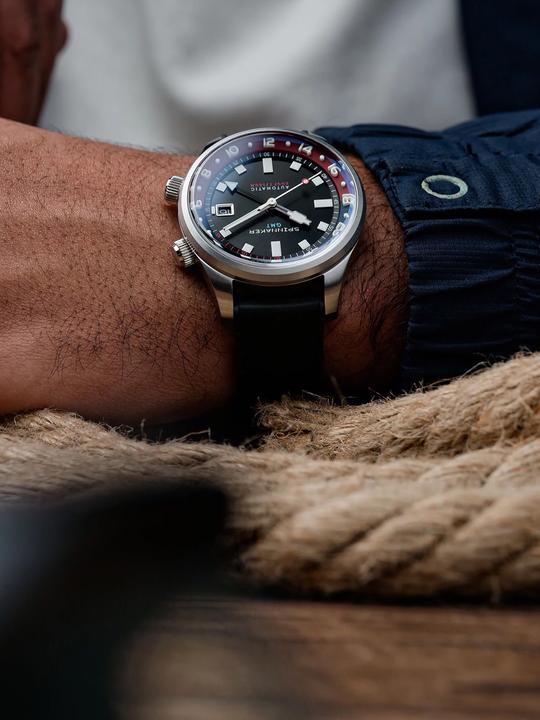 Actual product image Spinnaker SP-5121-55 Bradner GMT (Analogue wristwatch)