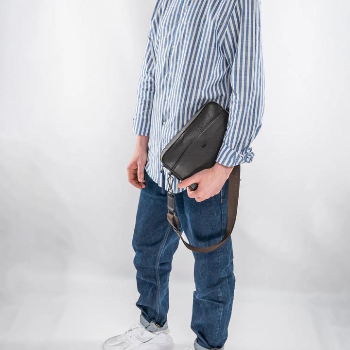 Actual product image Braun Büffel Shoulder bag Novara 26353