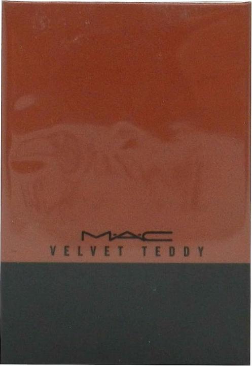 Actual product image MAC Cosmetics Velvet Teddy (Eau de parfum, 50 ml)