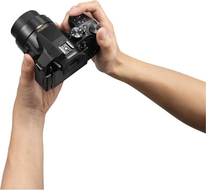 Produktbild Panasonic Lumix FZ300 (25 - 600 mm, 12.10 Mpx, 1/2,3'')