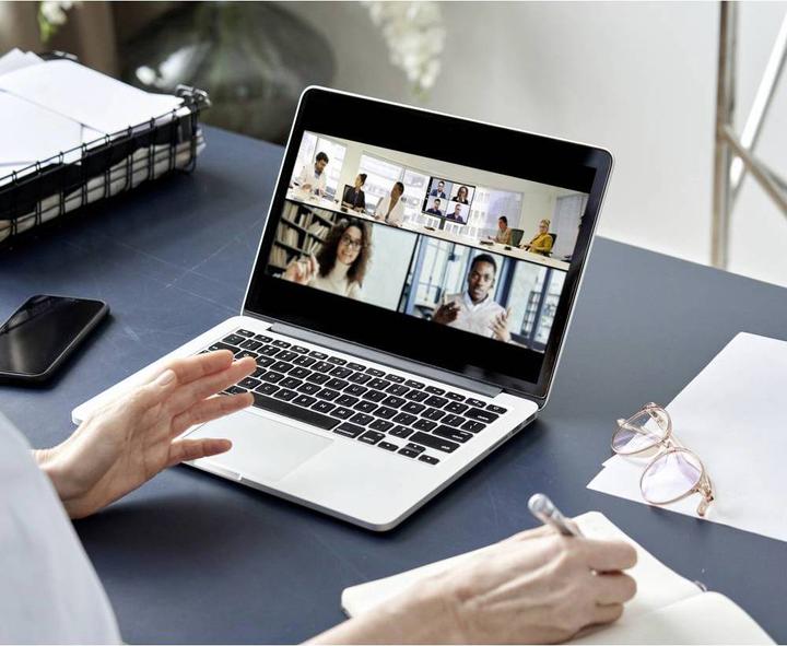 Image du produit Renkforce RF-CC-800 Webcam 4K 3840 x 2160 pixels Pied de support