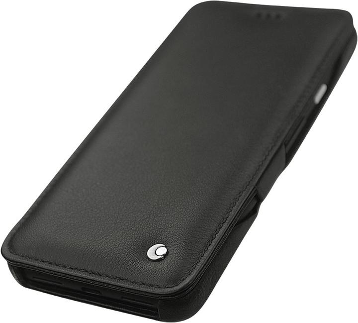 Actual product image Noreve Leather case horizontal (Google Pixel 5)