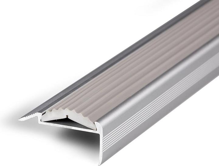 Produktbild Certeo Treppenkantenprofil | Power Grip | Gummieinlage | Selbstklebend | LxBxH 134 x 4 2 x 2 cm | Grau | Ce