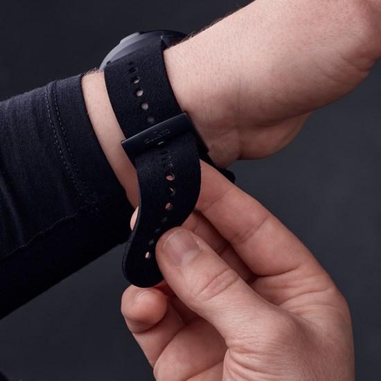 Produktbild Suunto 24 URB5 MicrFiber Strap /Black M (24 mm, Textil, Microfaser, 9, Spartan Sport, Spartan Sport Wrist HR/BARO, D5)