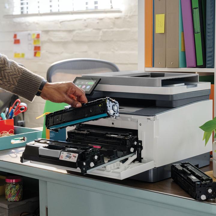 Produktbild HP Color LaserJet Pro MFP 3302fdn (Laser, Farbe)