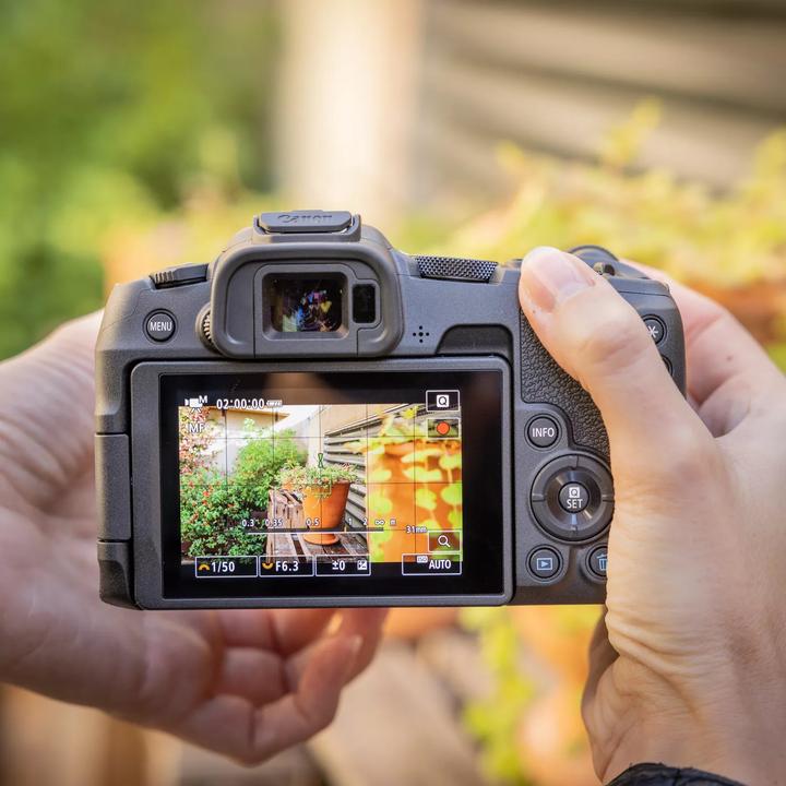 Actual product image Canon EOS R8 (24.20 Mpx, Full frame)