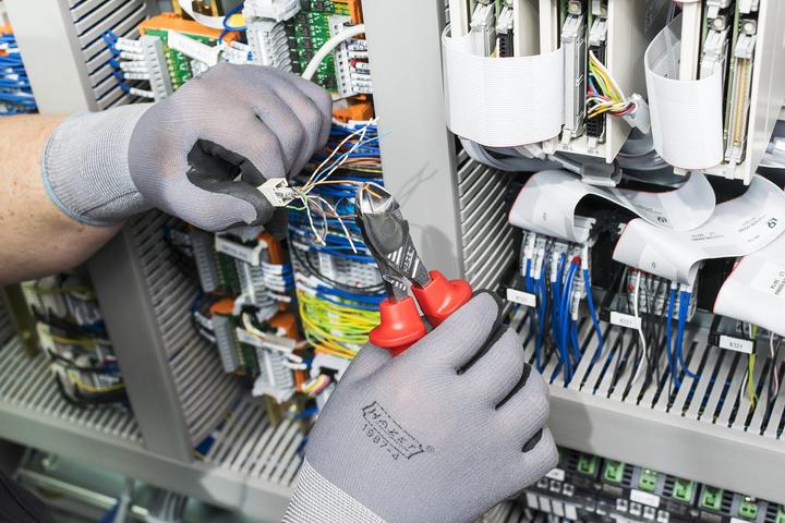 Produktbild HAZET Zangen Satz ∙ schutzisoliert 163-227/3 ∙ Anzahl Werkzeuge: 3 (342 mm)