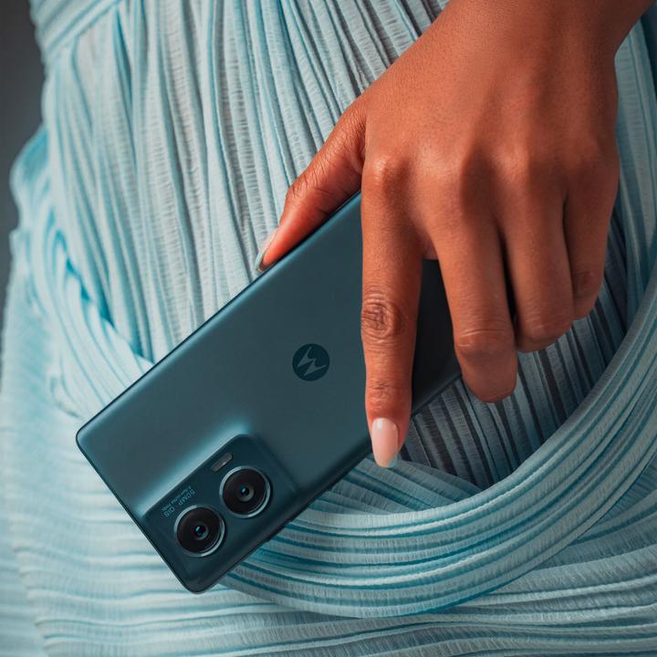 Immagine prodotto Motorola Moto Edge50 Fusion (256 GB, Blu Foresta, 6.70", SIM + eSIM, 50 Mpx, 5G)