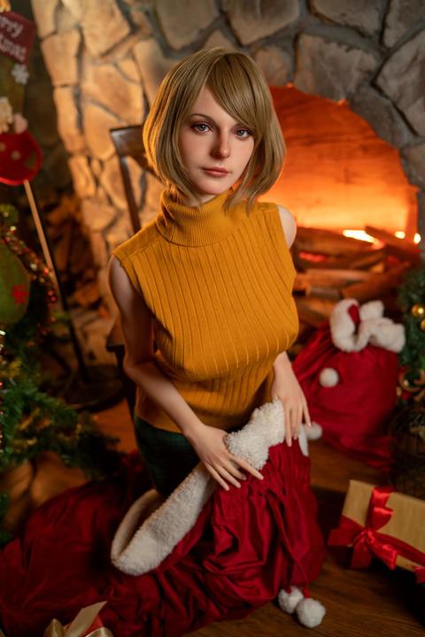 Actual product image Game Lady Full Silicone Doll Ashley Graham 171 cm - Resident Evil 4