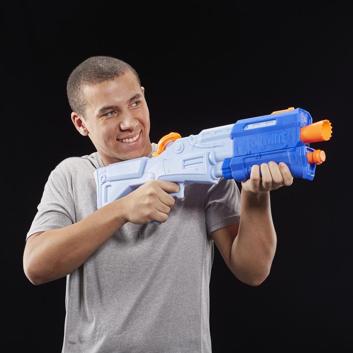 Actual product image Nerf Super Soaker Fortnite TS-R