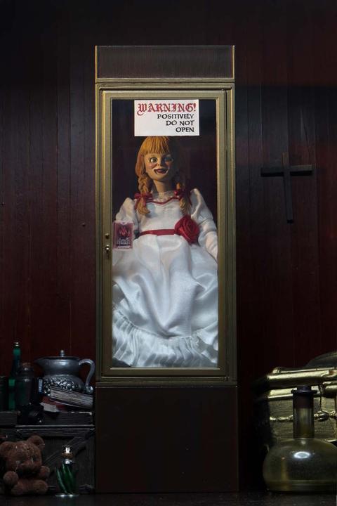 Produktbild Neca The Conjuring Universe: Annabelle