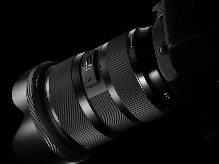 Image du produit Sigma 24-35mm f/2.0 DG HSM ART, Canon EF (Canon EF, Canon EF-S, Plein format)