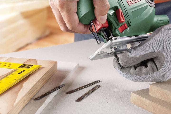 Produktbild Bosch Home & Garden PST 750 PE Pendelhubstichsäge
