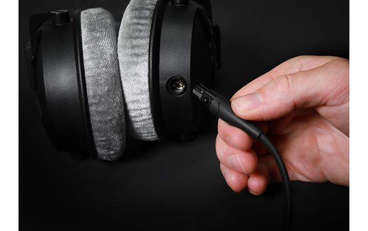 Productafbeelding Beyerdynamic DT 770 Pro X Limited Editie (Geen ruisonderdrukking, Bedraad)