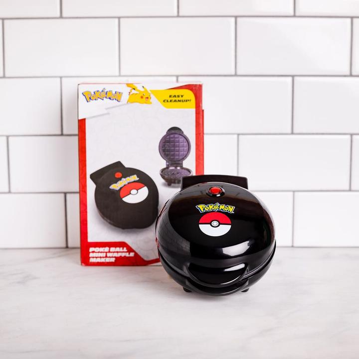 Actual product image Uncanny Brands Pokemon - Pokeball