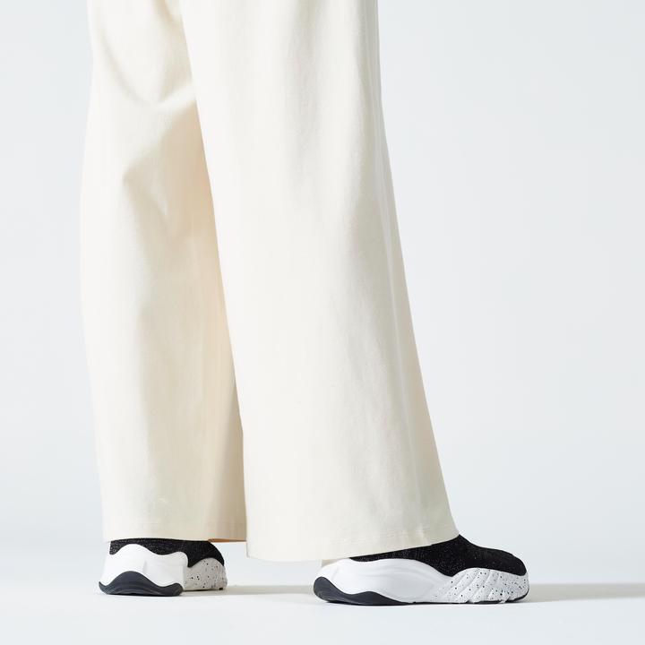 Actual product image Domyos Jogginghose Damen weit - 520 cremeweiss (W30/L31)