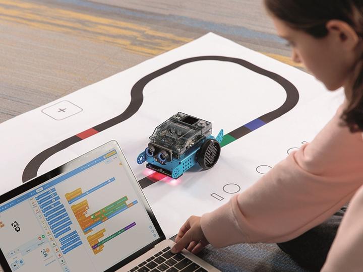 Actual product image Makeblock mBot2