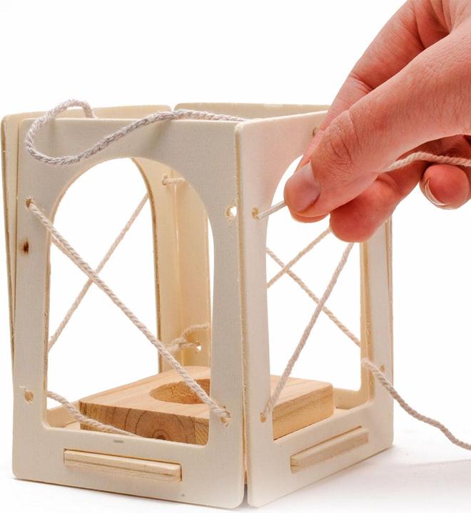 Immagine prodotto Lanterna di legno (10 x 10 x 12 cm)