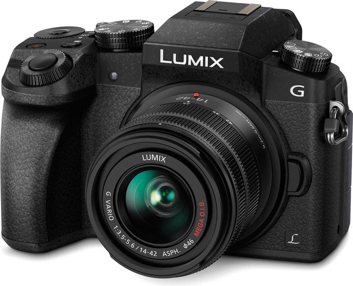 Panasonic DMC-G70 + Lumix G Vario 14-42mm f/3.5-5.6 (14 - 42 mm, 16 Mpx, Micro Four Thirds)