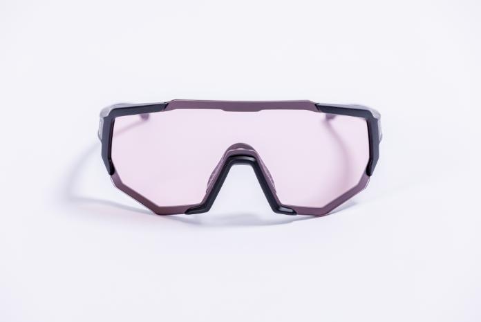 Image du produit Coast Optics Lunettes de sport Nita Black avec Pink Crystal et verre transparent (Noir, Lucide, Cristal rose)