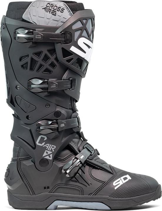 Black / Black