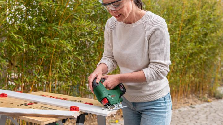 Image du produit Bosch Home & Garden EasySaw 18V-70