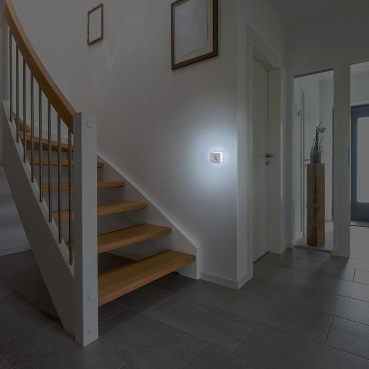 Produktbild Hama 00223498 LED-Nachtlicht mit Bewegungsmelder LED Tageslichtweiss Weiss