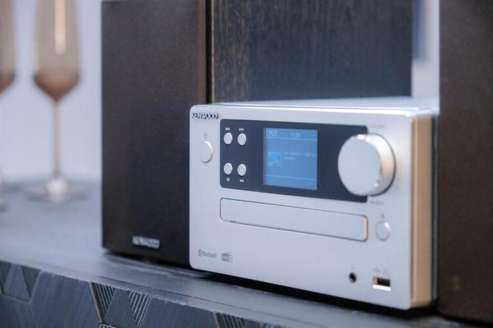 Actual product image Kenwood M-725 DAB (Bluetooth, CD player, 1x 50 W)