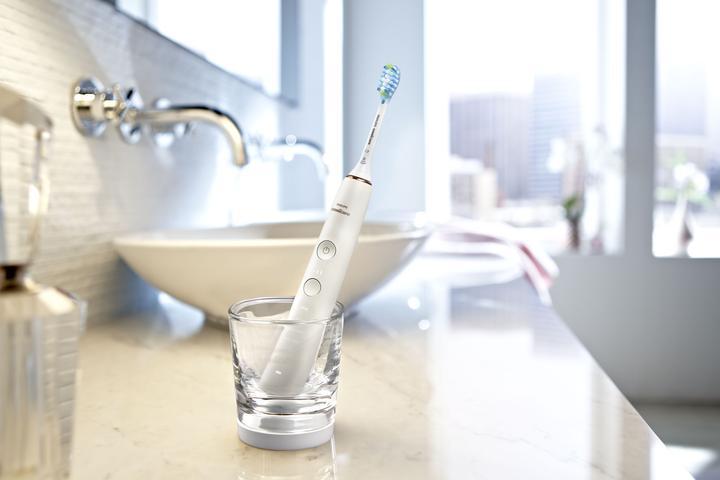 Actual product image Philips Sonicare DiamondClean 9000 (Sonic toothbrush)